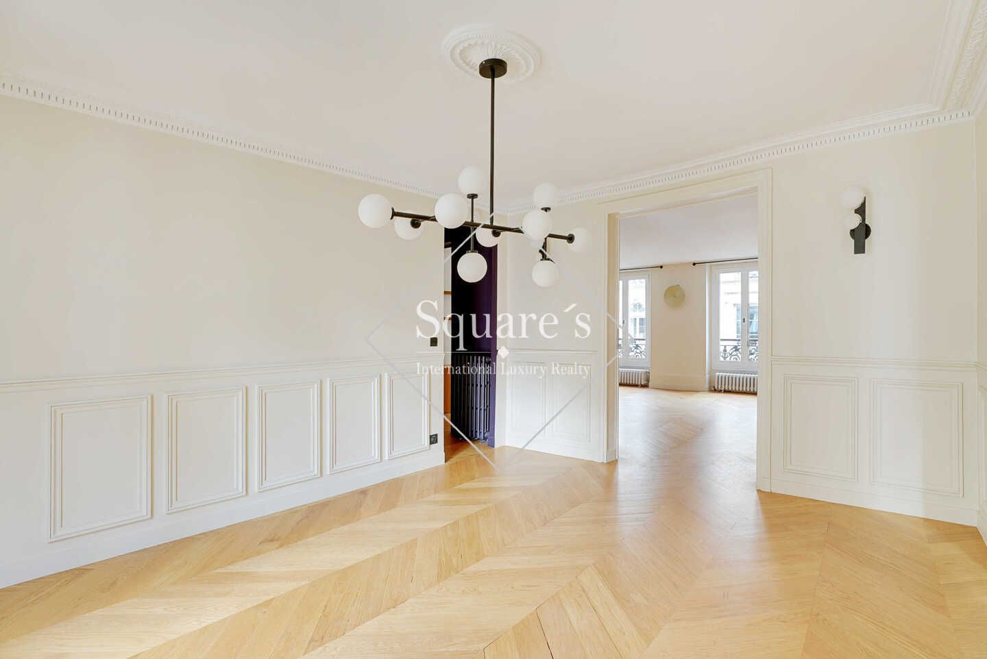 apartment 5 Rooms for sale on Paris 9ème (75009)