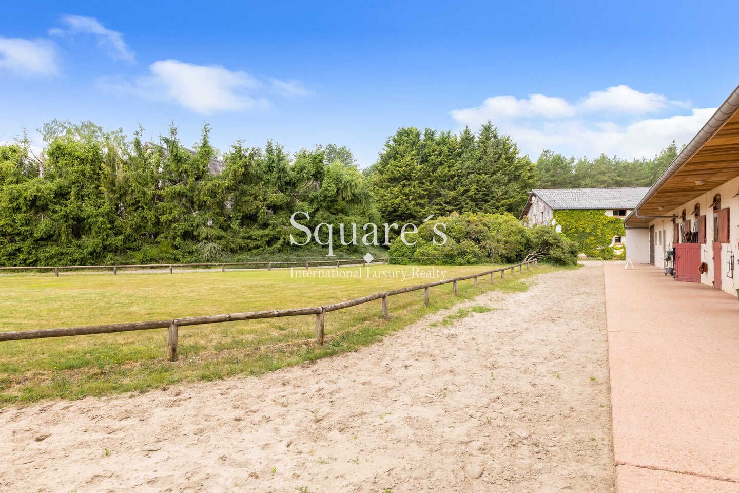 maison 6 Pièces en vente sur Montfort L'Amaury (78490)