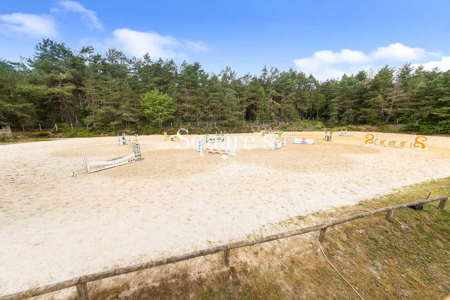 maison 6 Pièces en vente sur Montfort L'Amaury (78490)