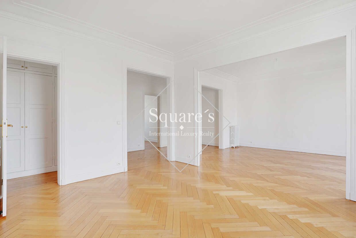 apartment 4 Rooms for sale on Neuilly-sur-Seine (92200)