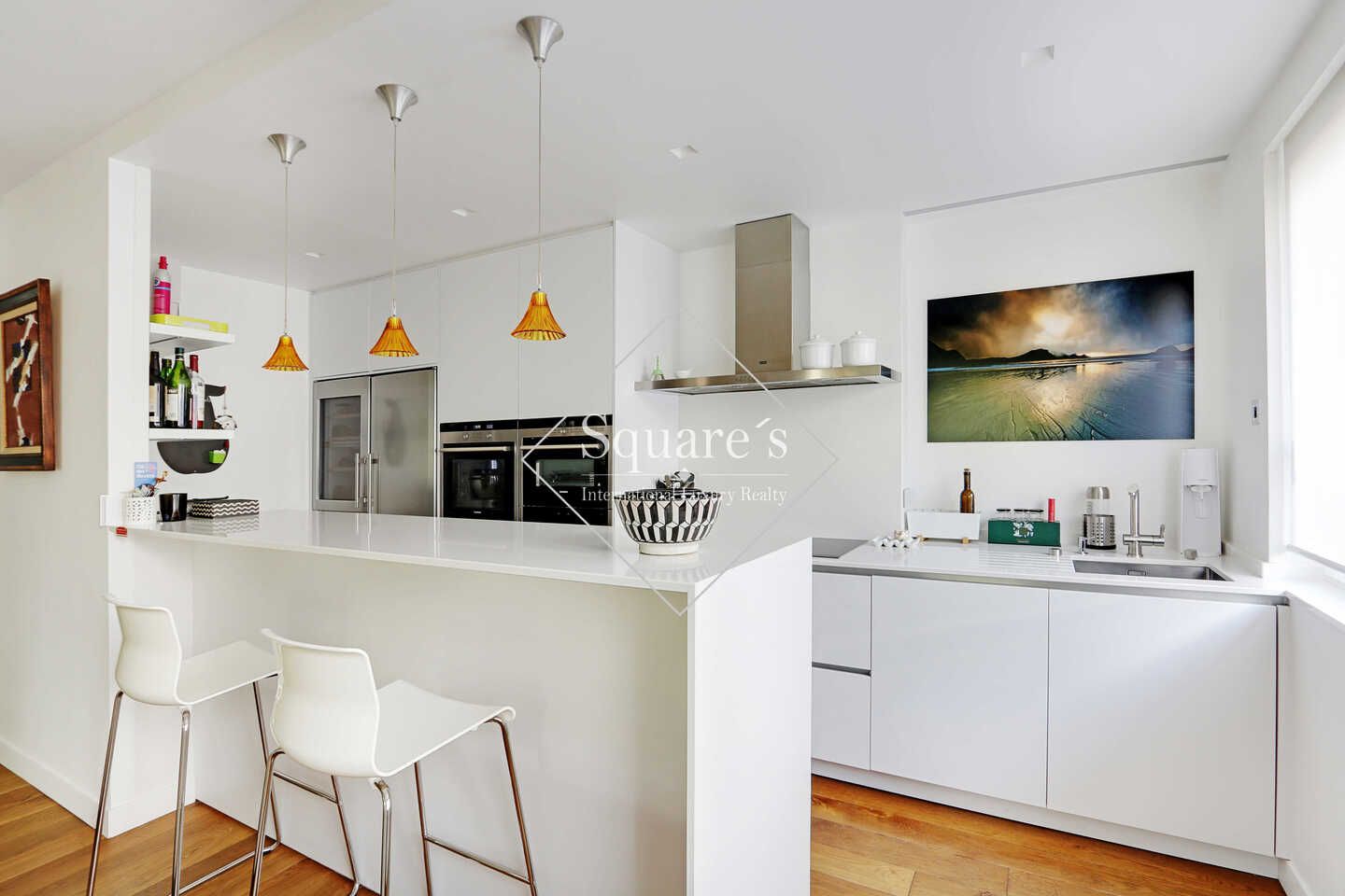 apartment 4 Rooms for sale on Neuilly-sur-Seine (92200)