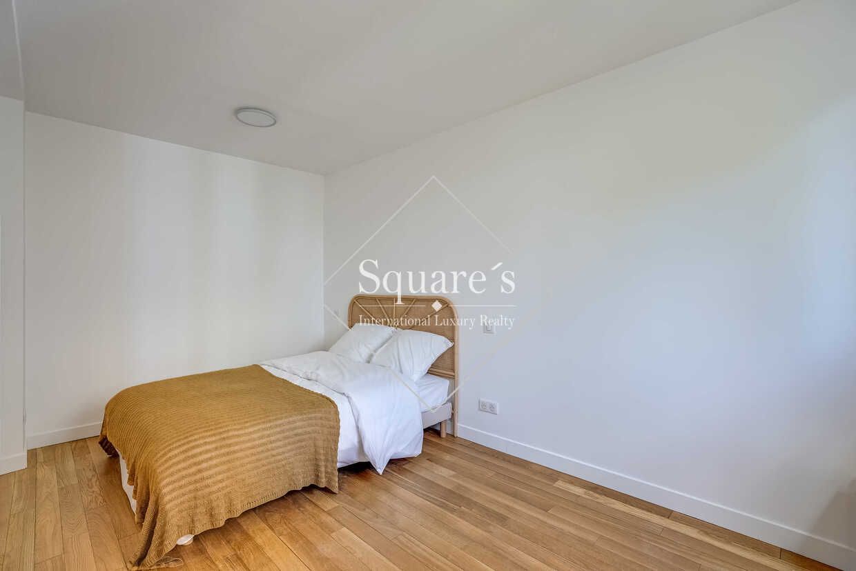 apartment 5 Rooms for sale on Paris 9ème (75009)