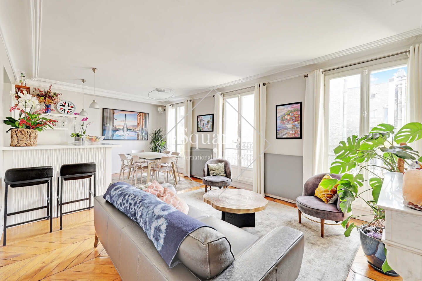 apartment 5 Rooms for sale on Paris 17ème (75017)