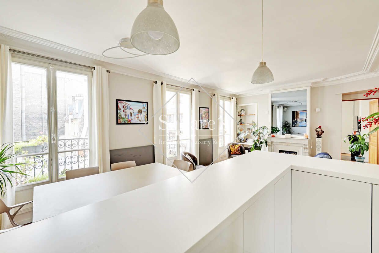 apartment 5 Rooms for sale on Paris 17ème (75017)