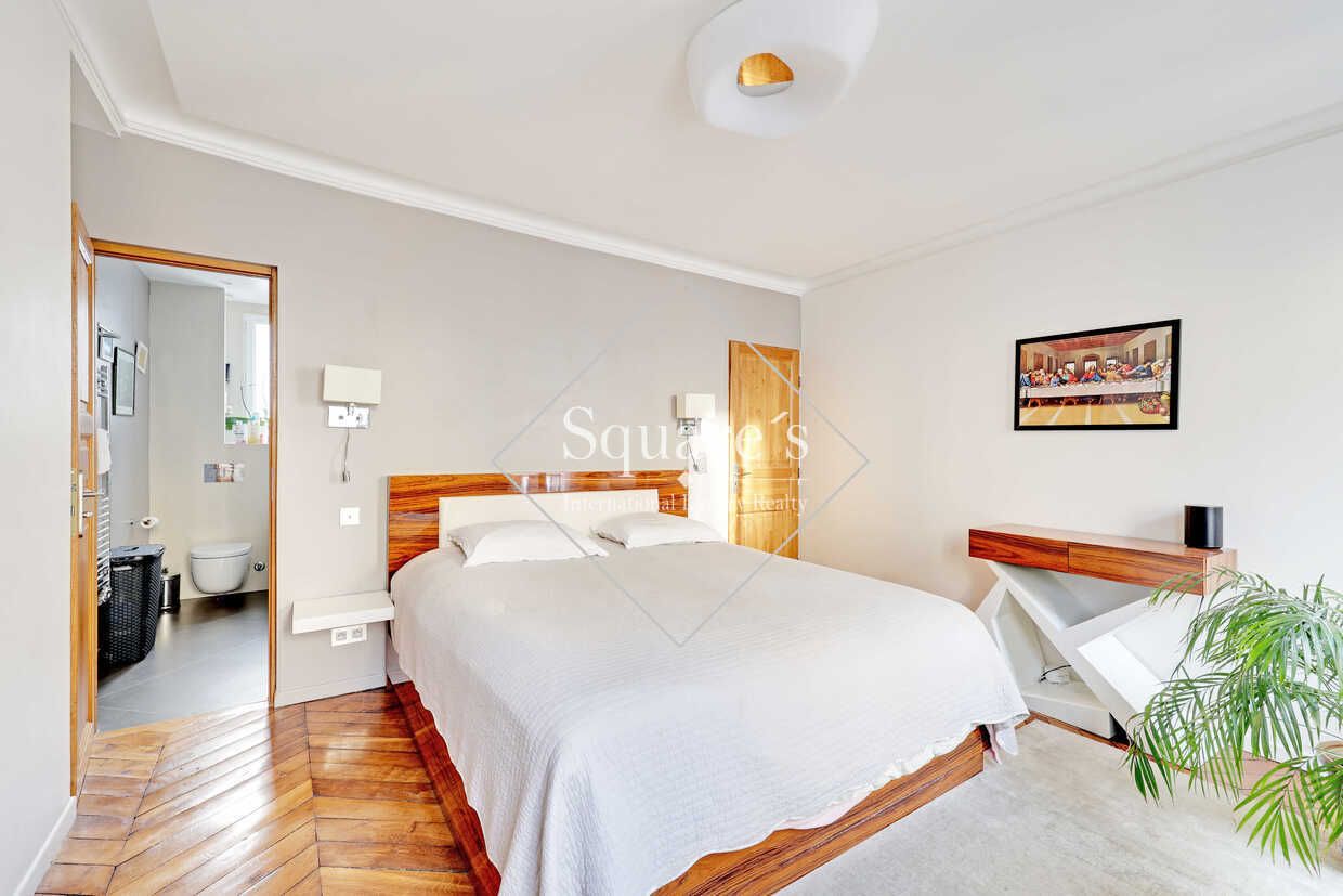 apartment 5 Rooms for sale on Paris 17ème (75017)