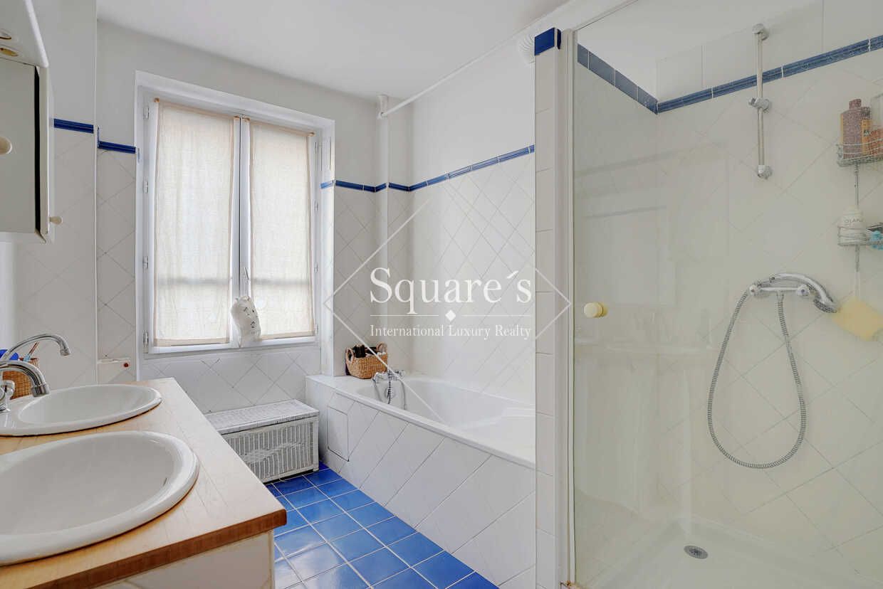 apartment 6 Rooms for sale on Levallois (92300)