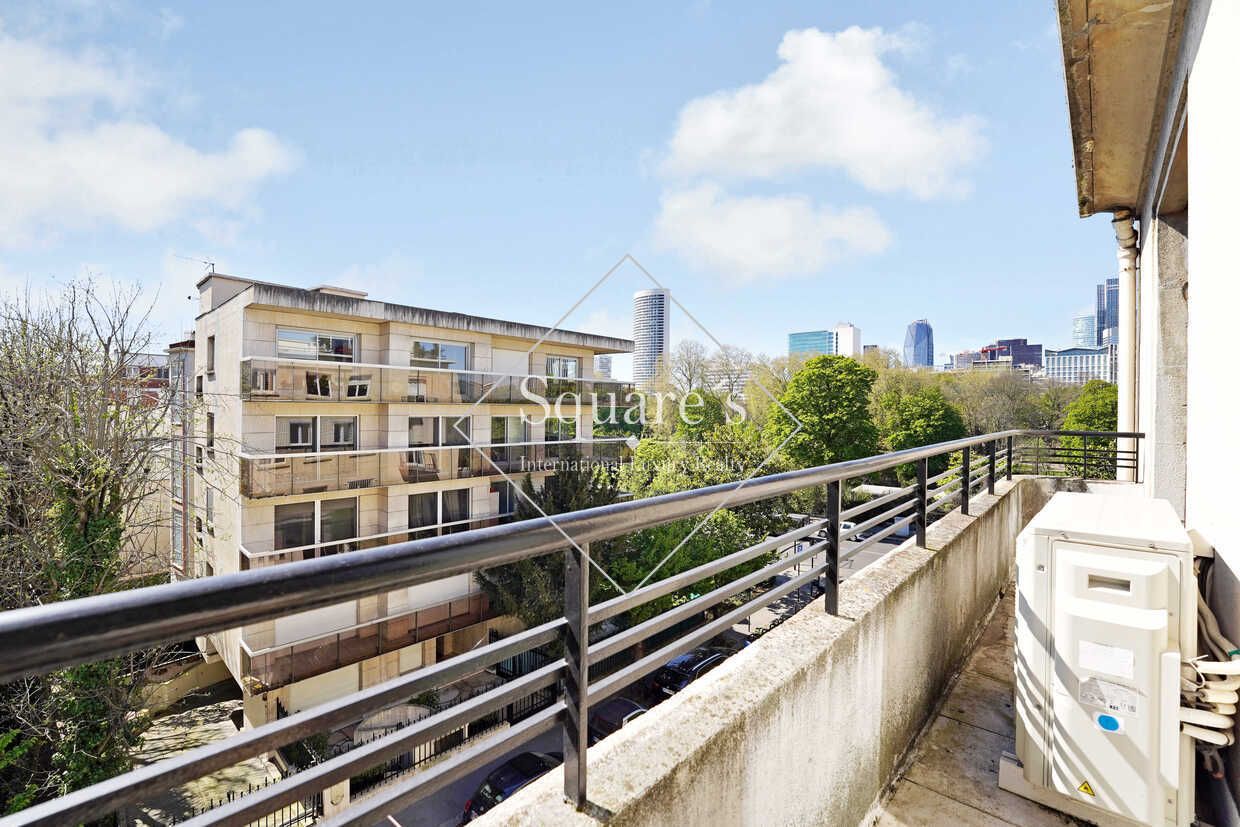 apartment 4 Rooms for sale on Neuilly-sur-Seine (92200)