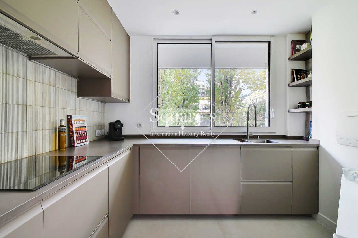 apartment 2 Rooms for sale on Neuilly-sur-Seine (92200)