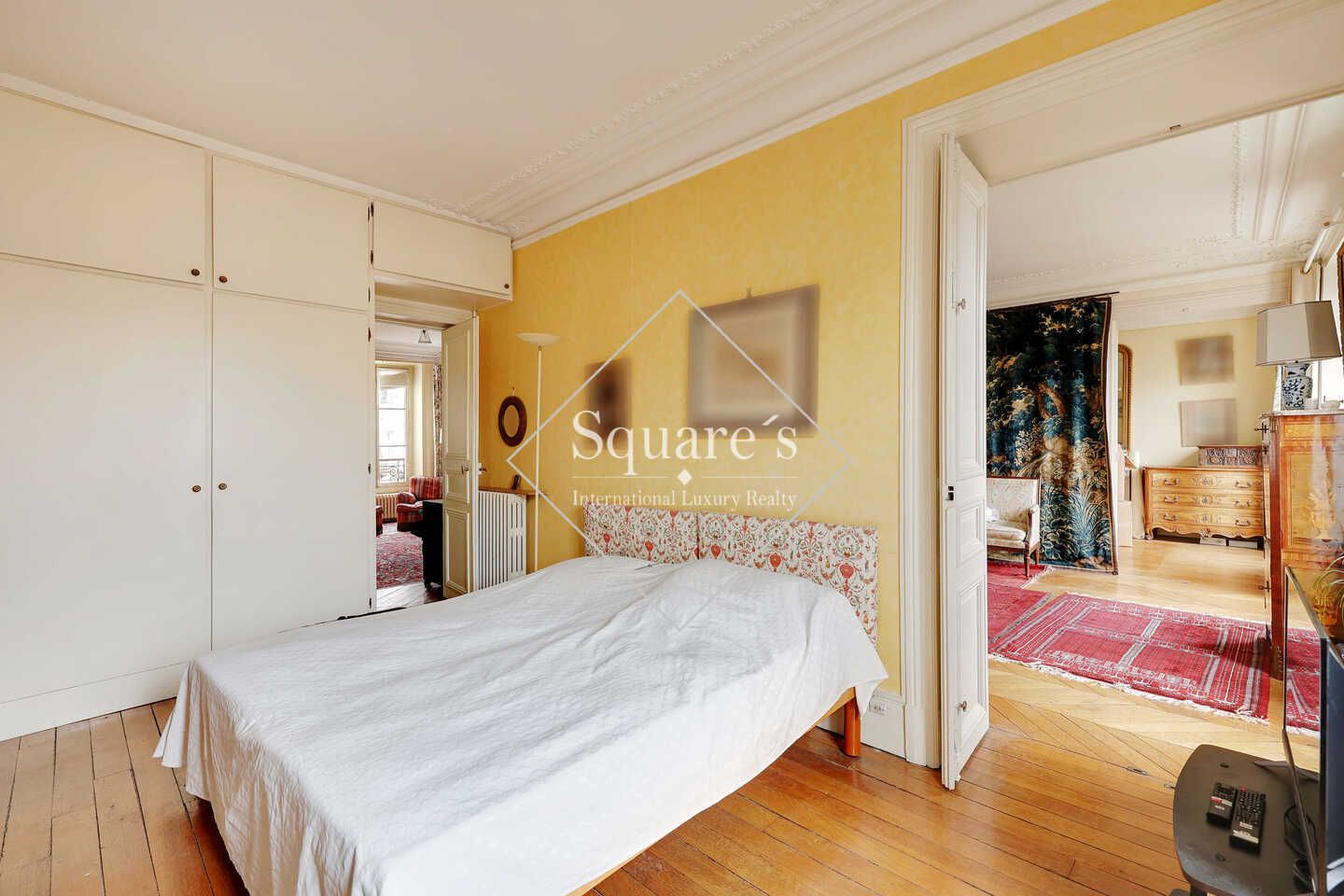 apartment 6 Rooms for sale on Neuilly-sur-Seine (92200)