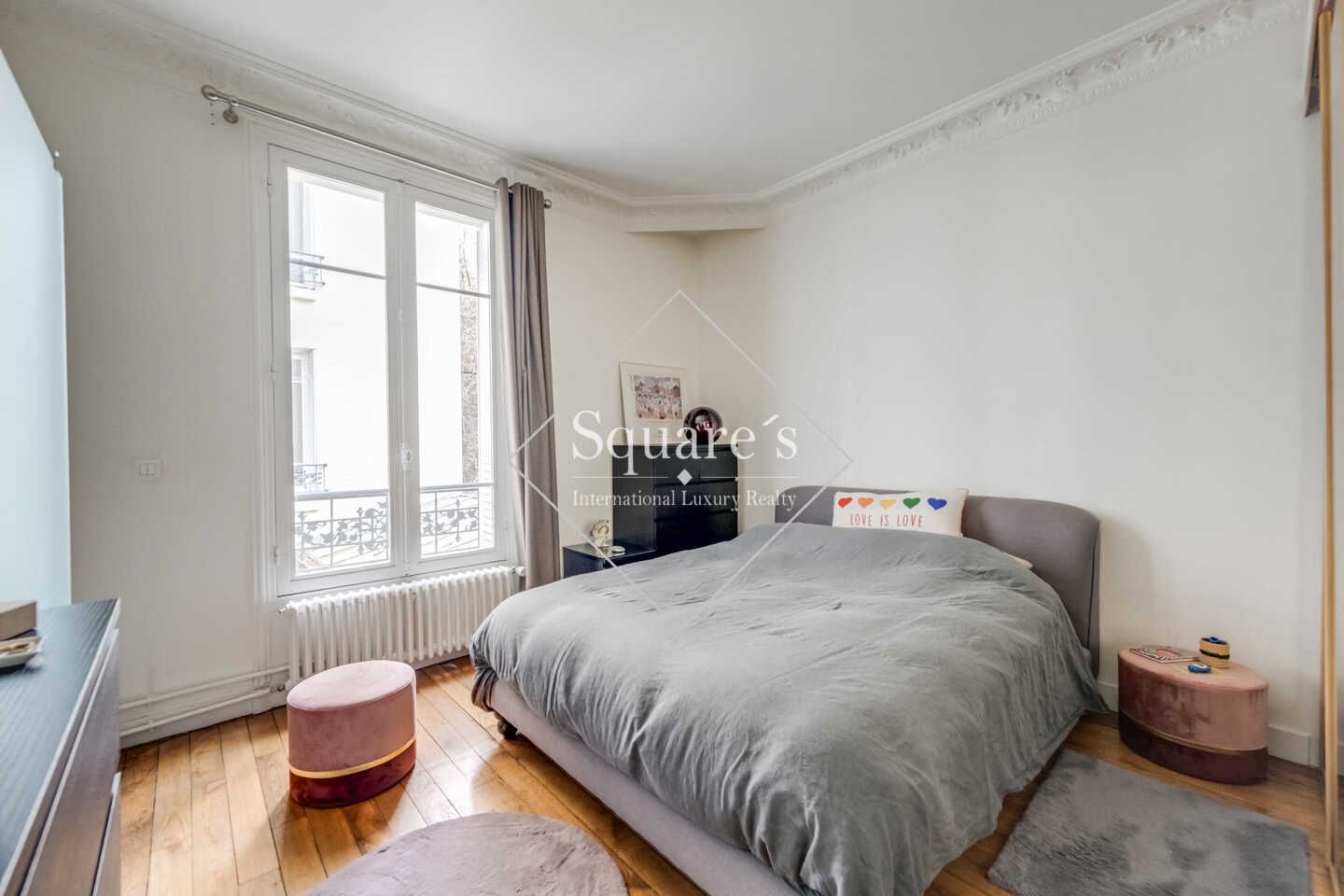 apartment 4 Rooms for sale on Neuilly-sur-Seine (92200)