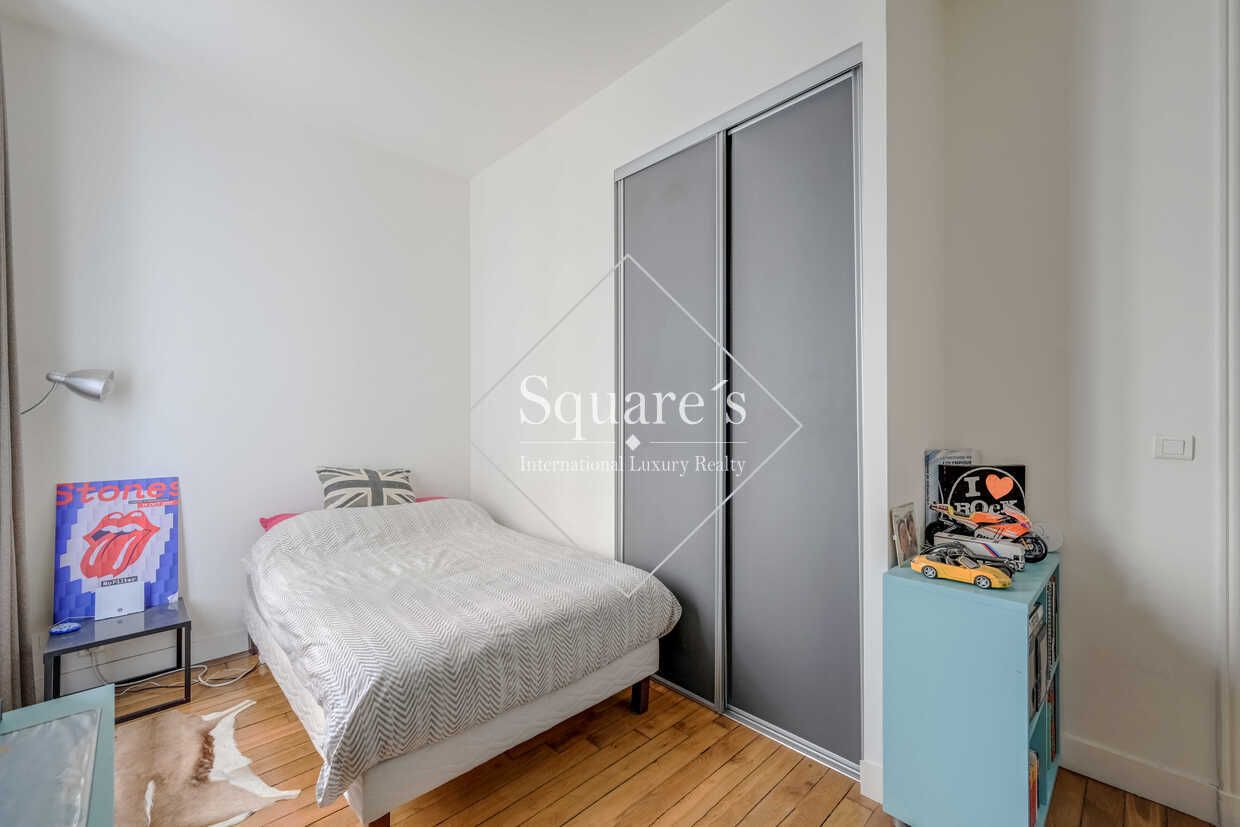 apartment 4 Rooms for sale on Neuilly-sur-Seine (92200)