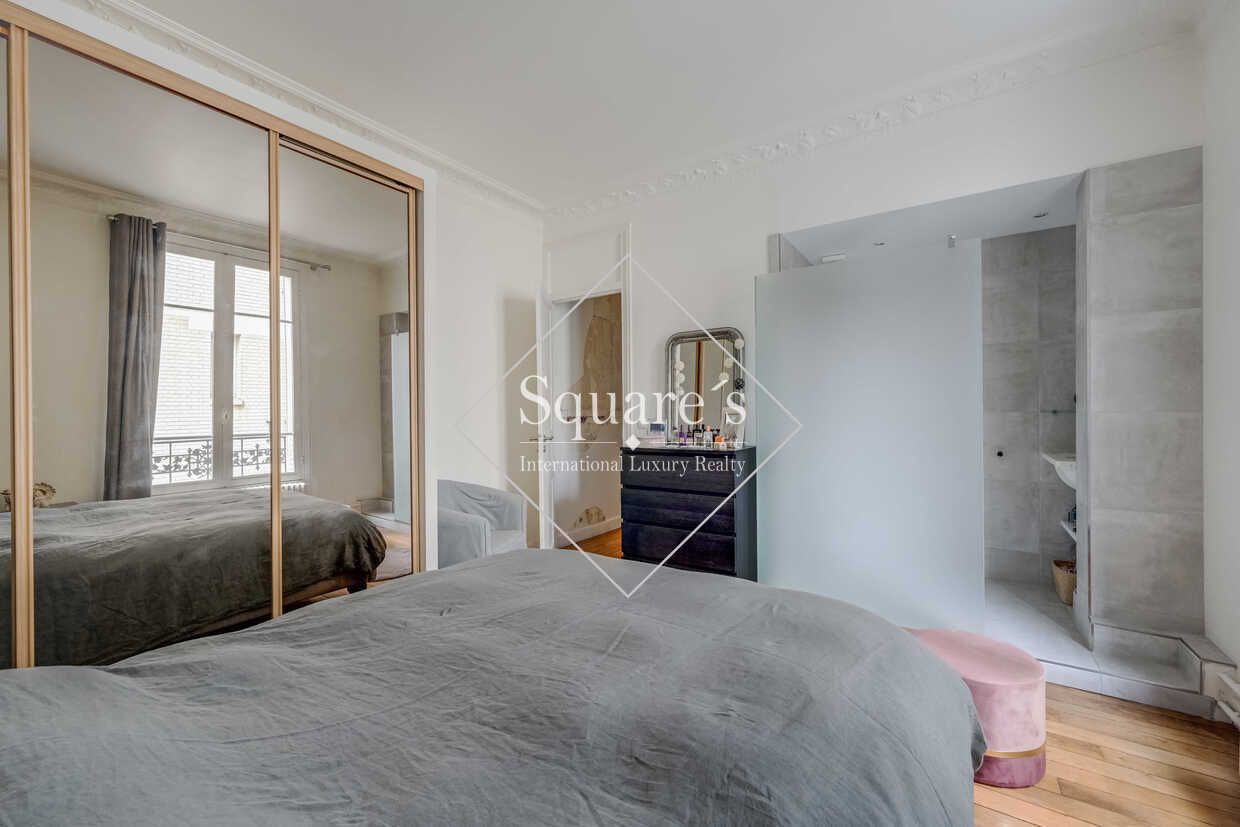 apartment 4 Rooms for sale on Neuilly-sur-Seine (92200)