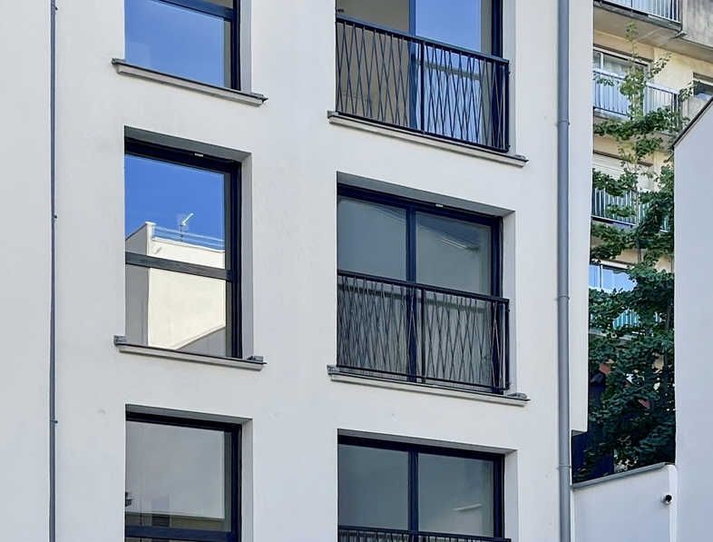 apartment 4 Rooms for sale on Suresnes (92150)