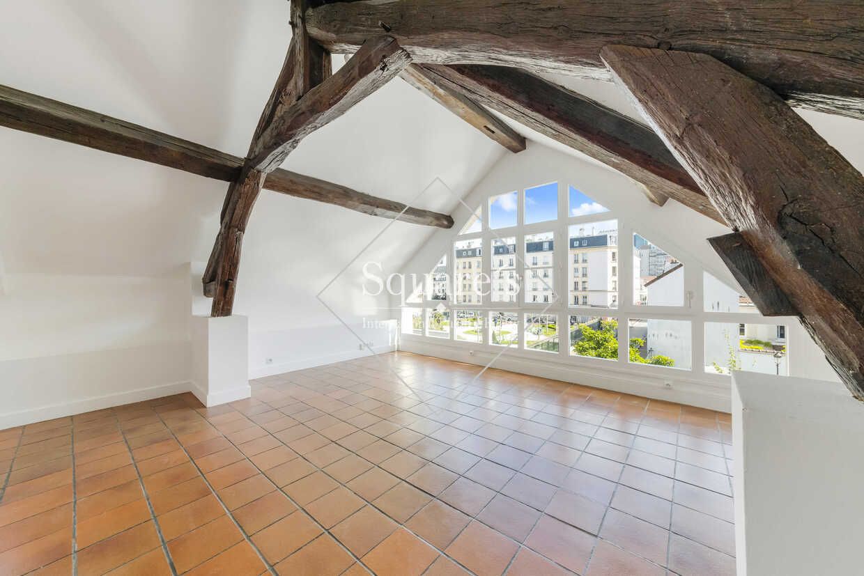 apartment 8 Rooms for sale on Puteaux (92800)