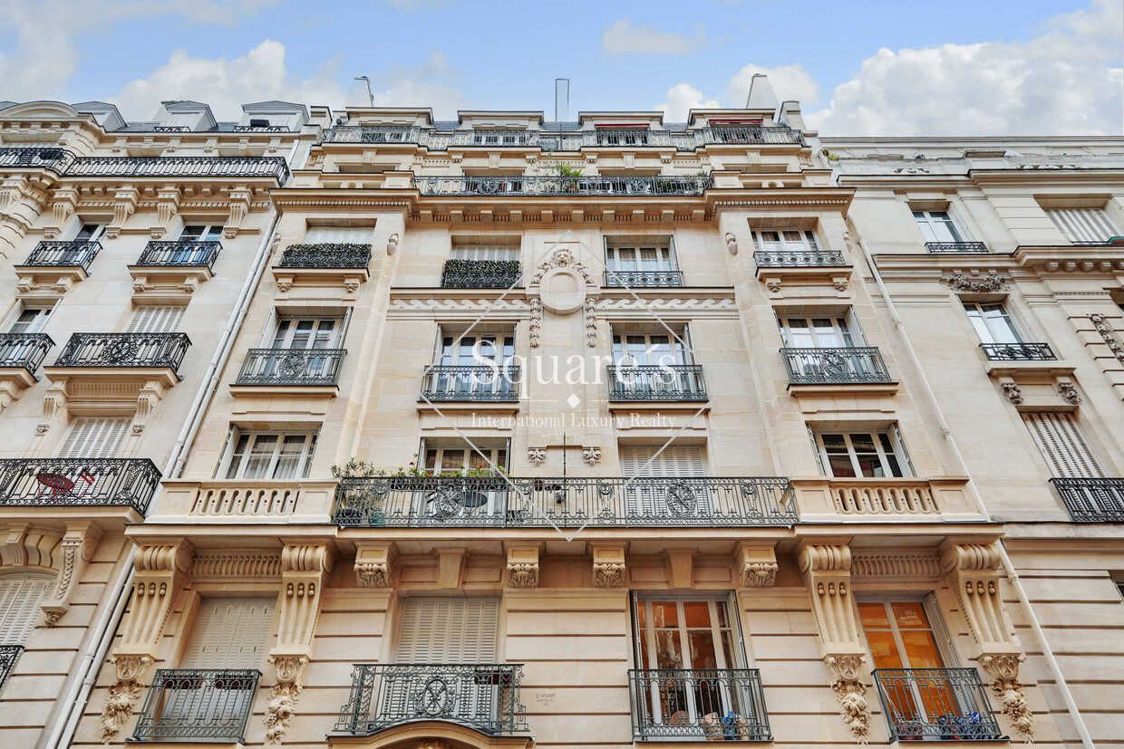 apartment 4 Rooms for sale on Paris 17ème (75017)