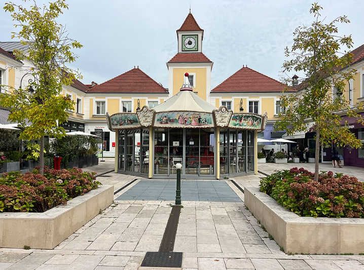 apartment 4 Rooms for sale on Puteaux (92800)