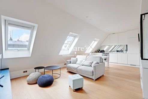 Sale Apartment Paris 8ème 3&nbsp;Rooms 60&nbsp;m²