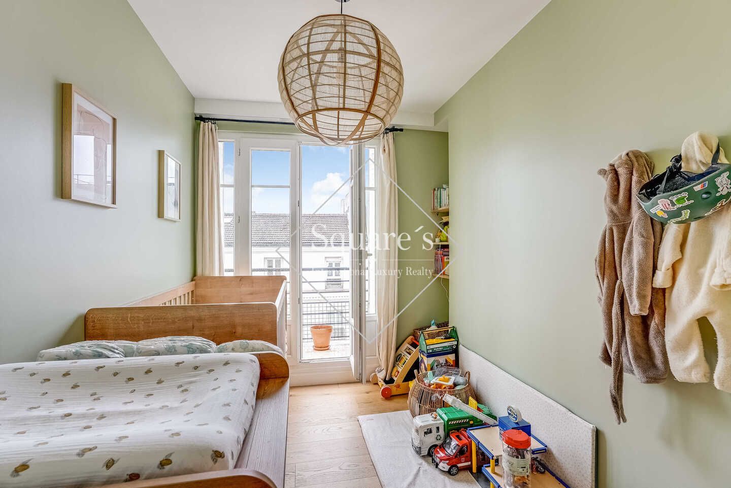 apartment 3 Rooms for sale on Levallois (92300)