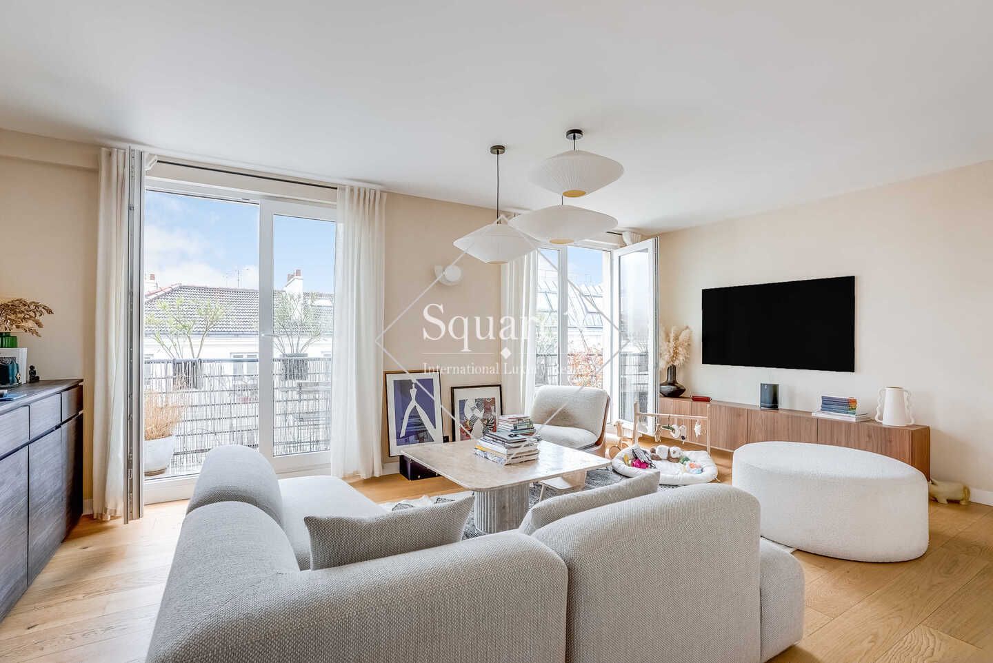 apartment 3 Rooms for sale on Levallois (92300)