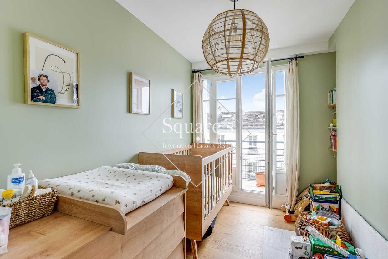 apartment 3 Rooms for sale on Levallois (92300)