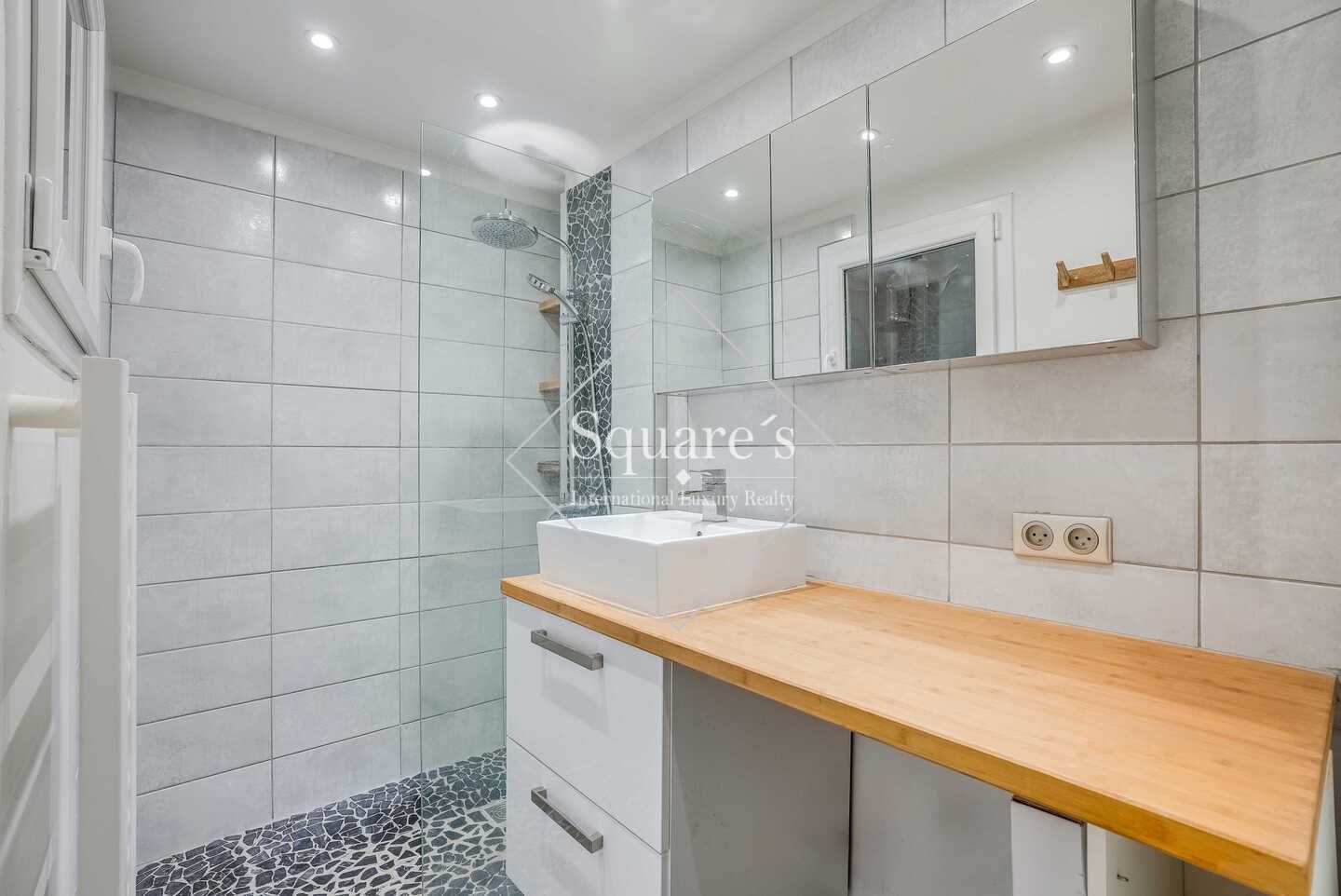 apartment 3 Rooms for sale on Paris 17ème (75017)