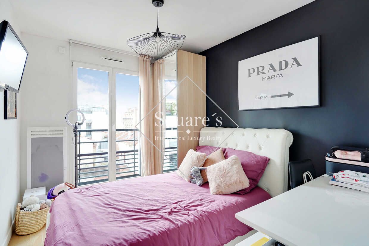 apartment 4 Rooms for sale on Suresnes (92150)