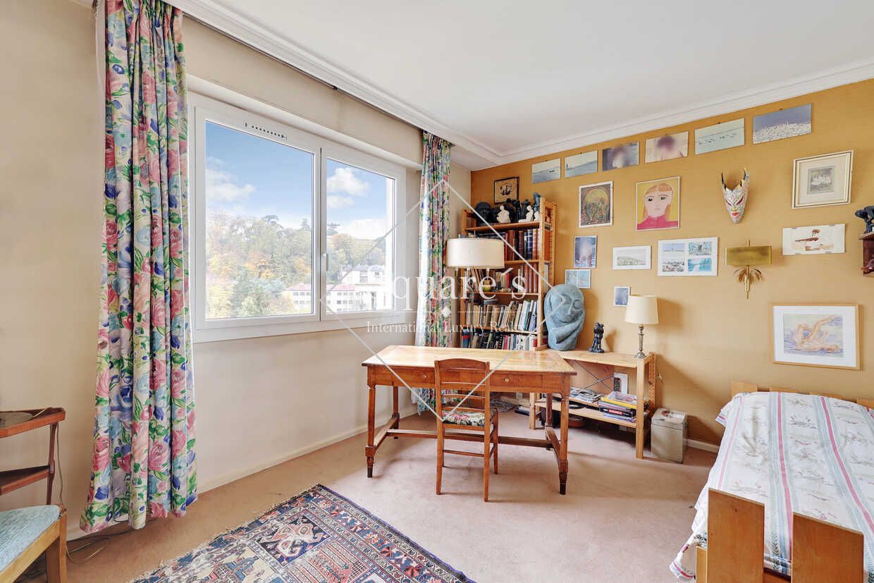 apartment 5 Rooms for sale on Ville d Avray (92410)