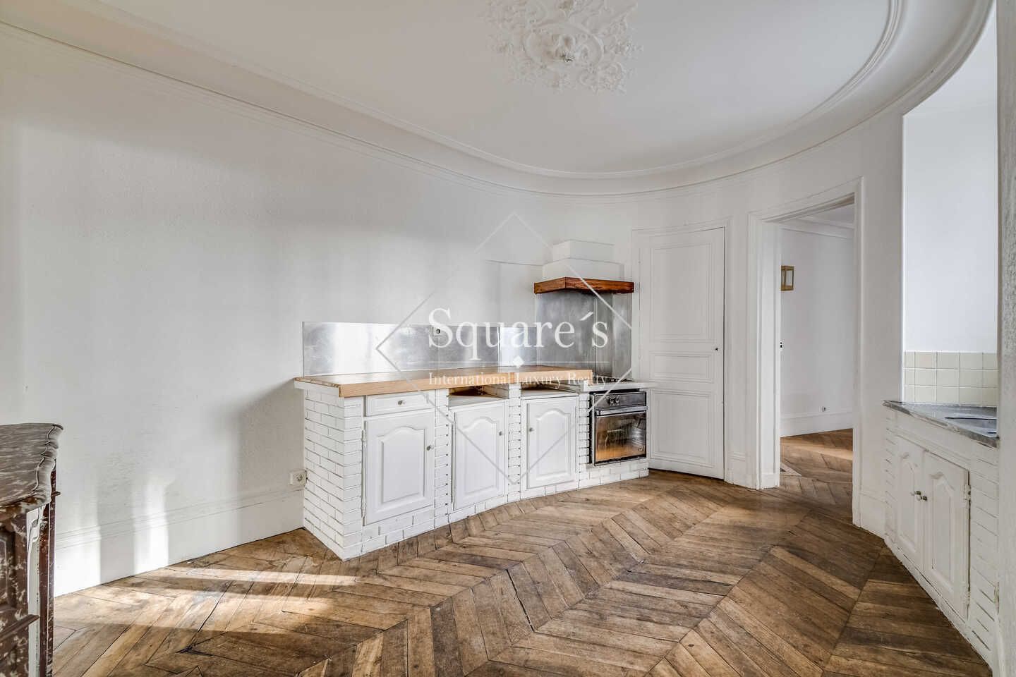 apartment 4 Rooms for sale on Paris 18ème (75018)