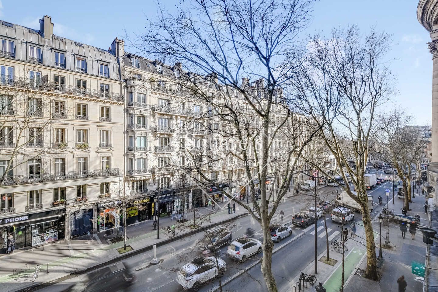 apartment 4 Rooms for sale on Paris 18ème (75018)