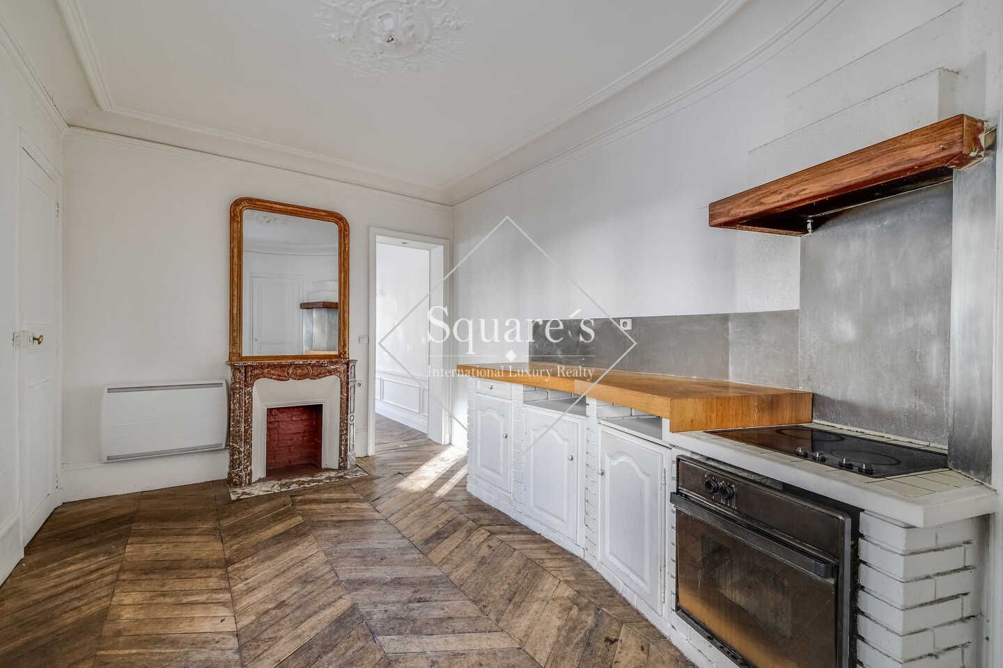 apartment 4 Rooms for sale on Paris 18ème (75018)