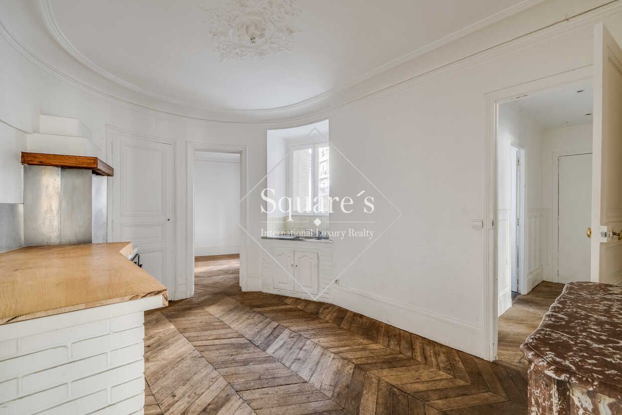 apartment 4 Rooms for sale on Paris 18ème (75018)