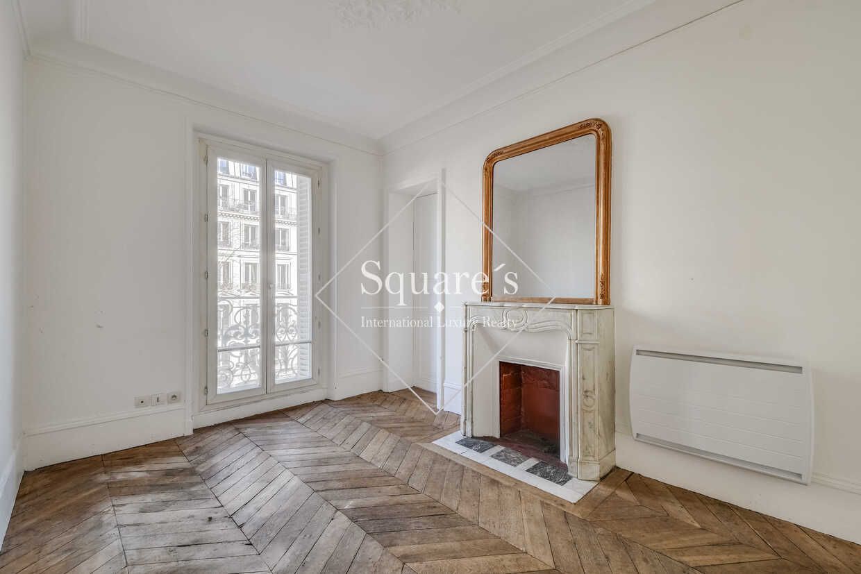 apartment 4 Rooms for sale on Paris 18ème (75018)