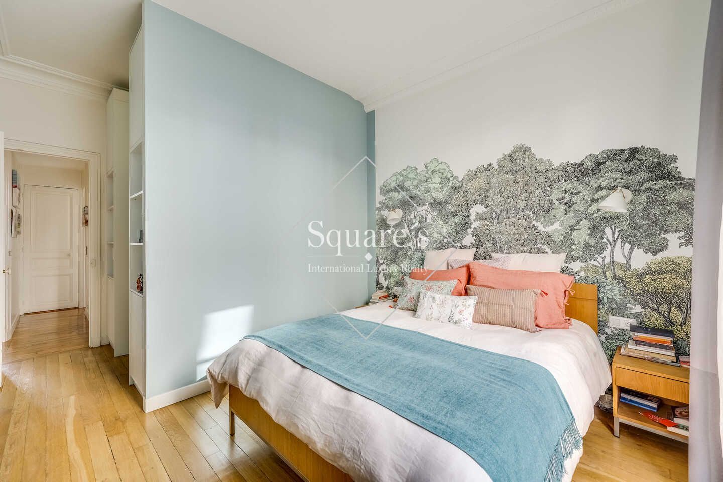 apartment 4 Rooms for sale on Paris 17ème (75017)