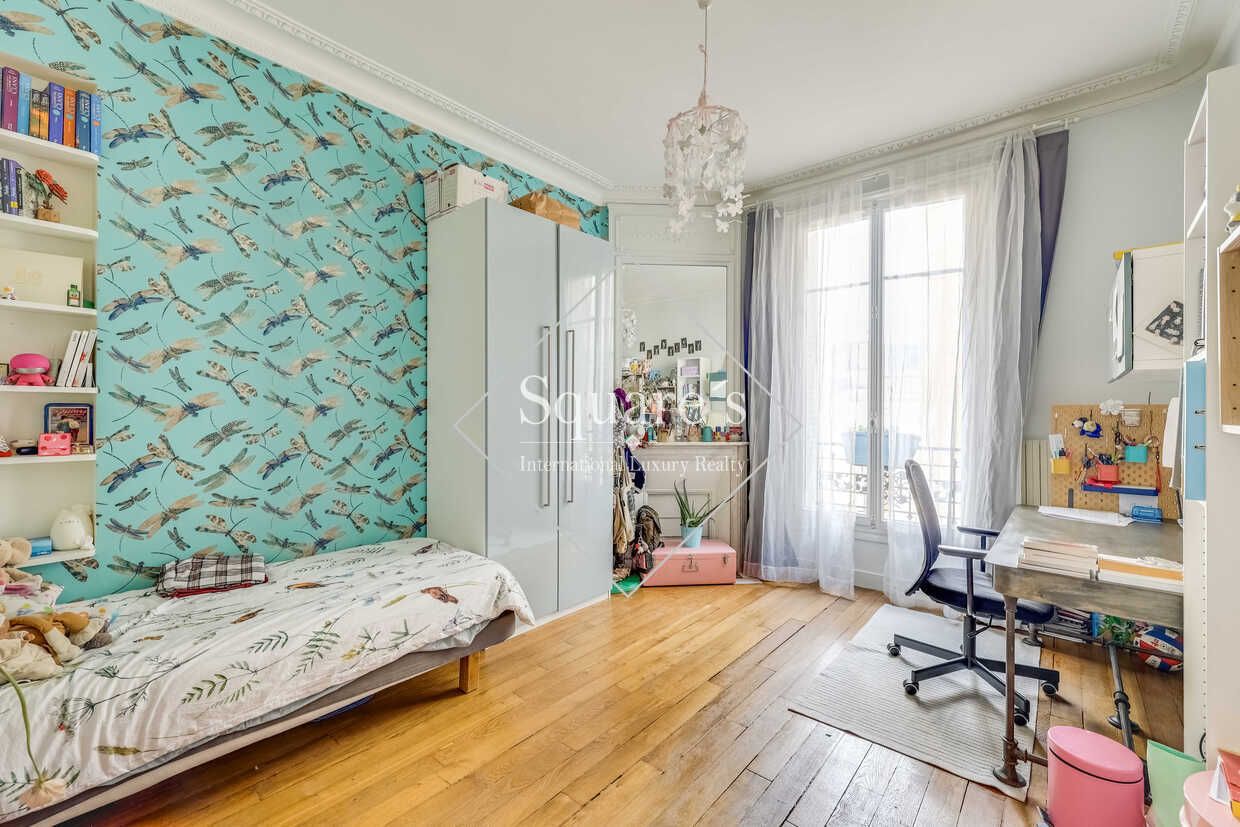 apartment 4 Rooms for sale on Paris 17ème (75017)