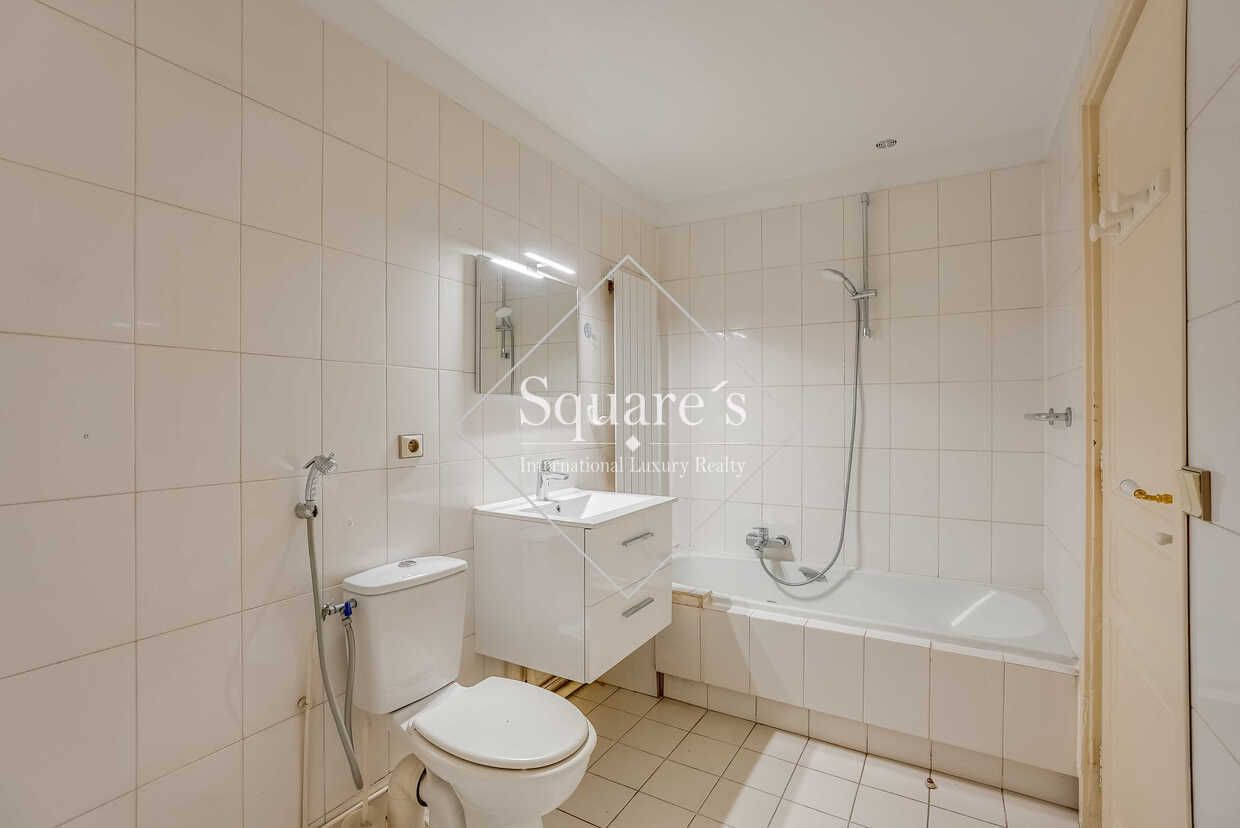 apartment 4 Rooms for rent on Neuilly-sur-Seine (92200)