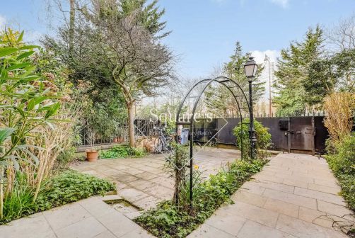 Rental Apartment Neuilly-sur-Seine 4&nbsp;Rooms 91&nbsp;m²