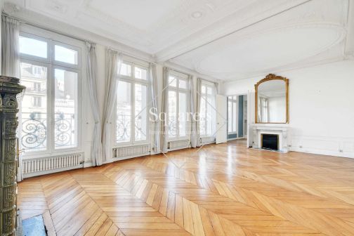 Sale Apartment Paris 7ème 5&nbsp;Rooms 124&nbsp;m²