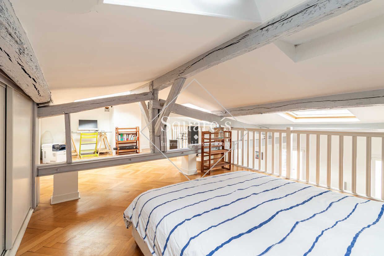 apartment 5 Rooms for sale on Paris 17ème (75017)