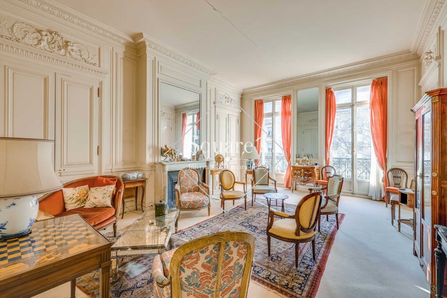 apartment 10 Rooms for sale on Paris 16ème (75016)