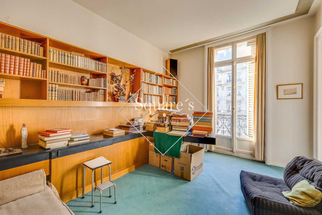 apartment 10 Rooms for sale on Paris 16ème (75016)