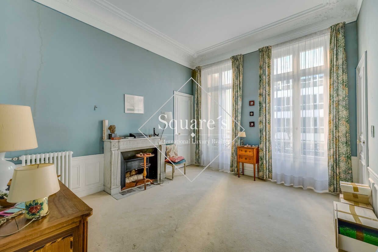 apartment 10 Rooms for sale on Paris 16ème (75016)