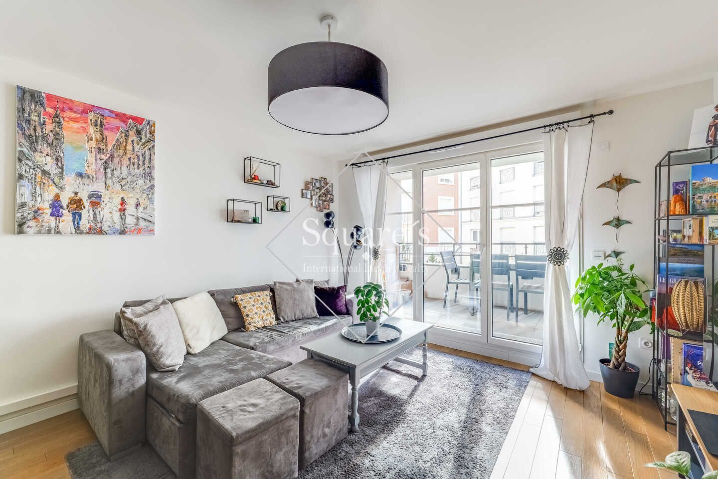 apartment 3 Rooms for sale on La Garenne Colombes (92250)