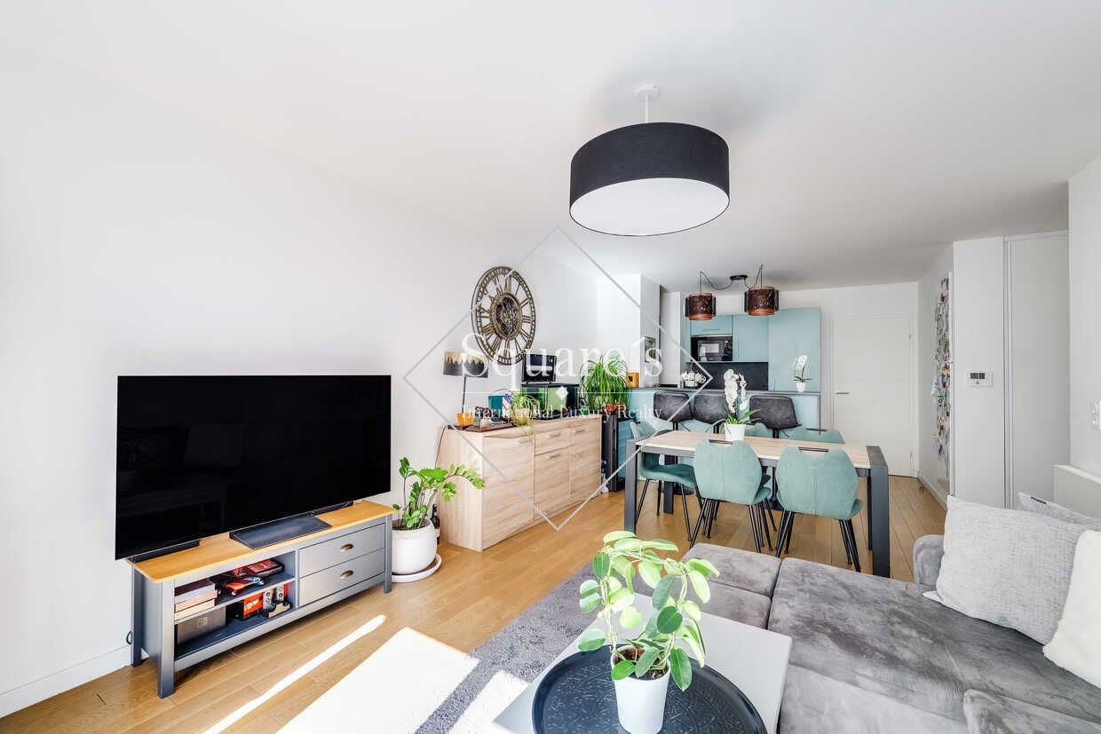 apartment 3 Rooms for sale on La Garenne Colombes (92250)