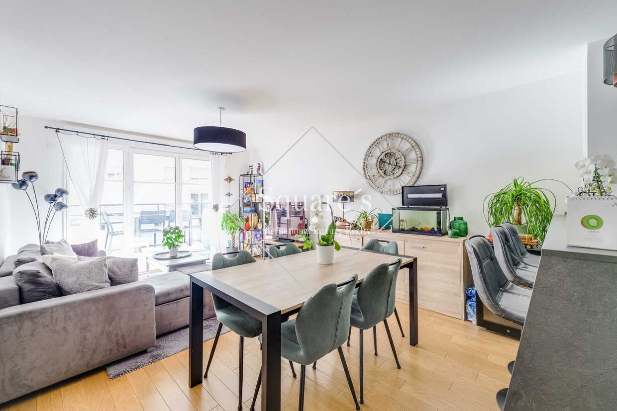 apartment 3 Rooms for sale on La Garenne Colombes (92250)