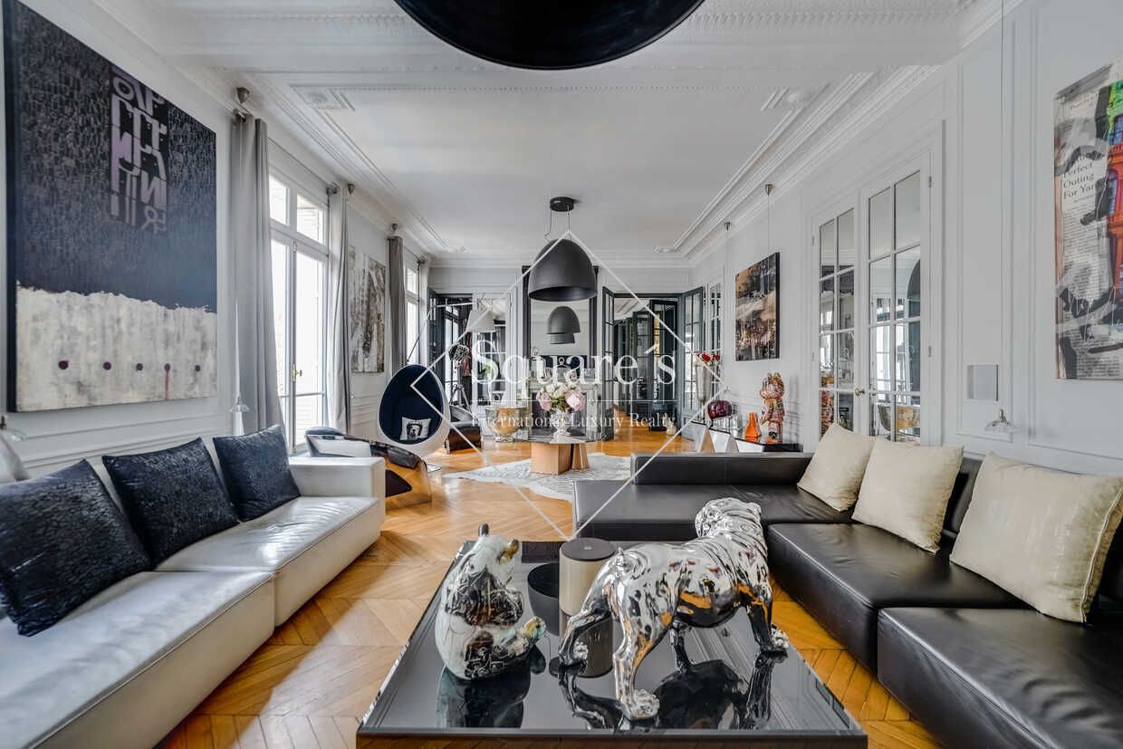 apartment 5 Rooms for sale on Paris 17ème (75017)