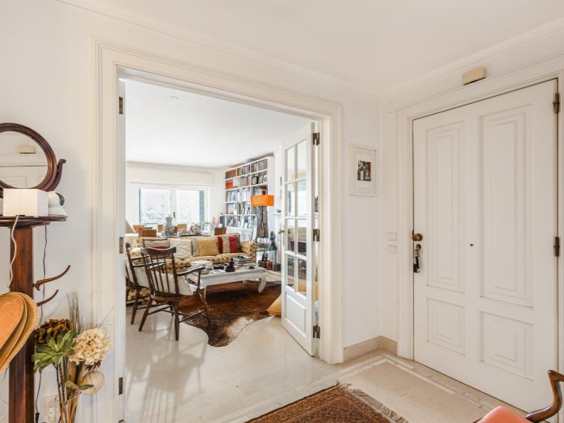 apartment 5 Rooms for sale on Cascais (2750)