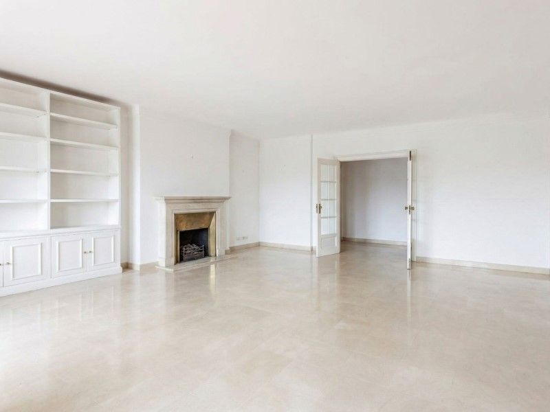 apartment 5 Rooms for sale on Cascais (2750)