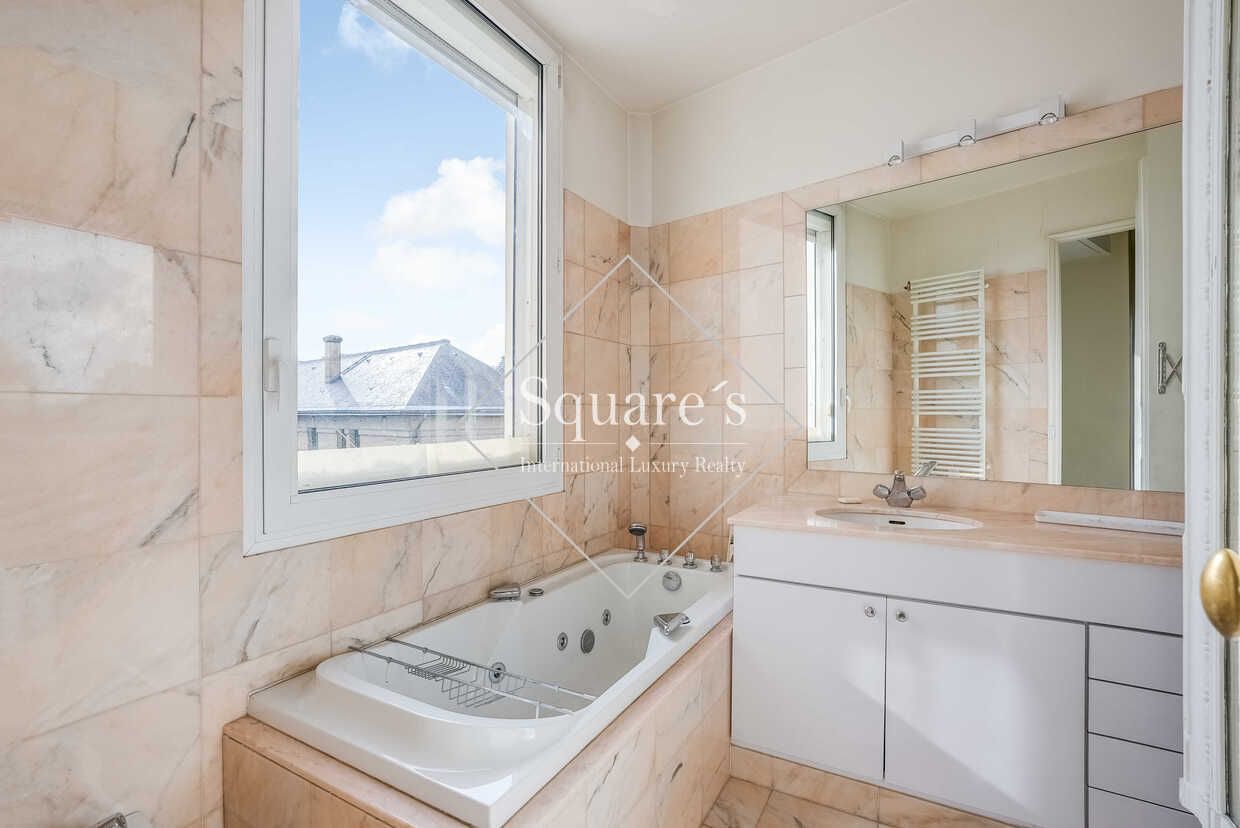 appartement 7 Pièces en vente sur Paris 16ème (75016)