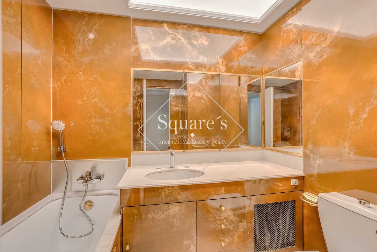 apartment 7 Rooms for rent on Paris 16ème (75016)