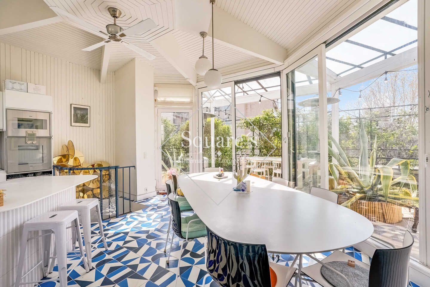 apartment 7 Rooms for sale on Neuilly-sur-Seine (92200)